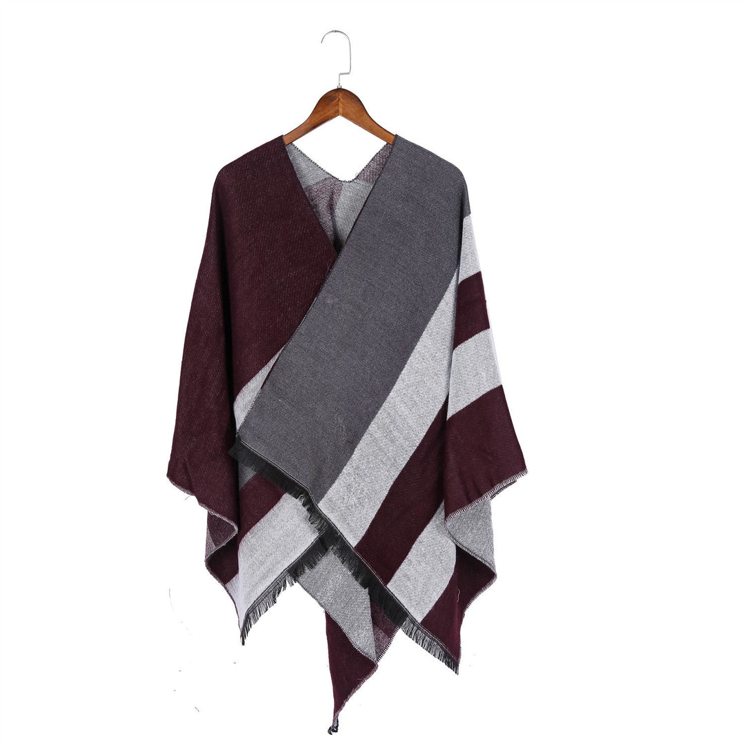 Dam Oversize Wrap Ruana i Diagonal Stripes med Fringe Edging