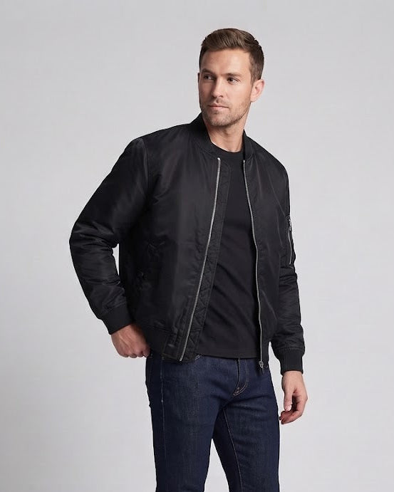 Herr teknisk nylon flight bomber med vadderad invändig, ärm ficka och elastisk ribbade muddar