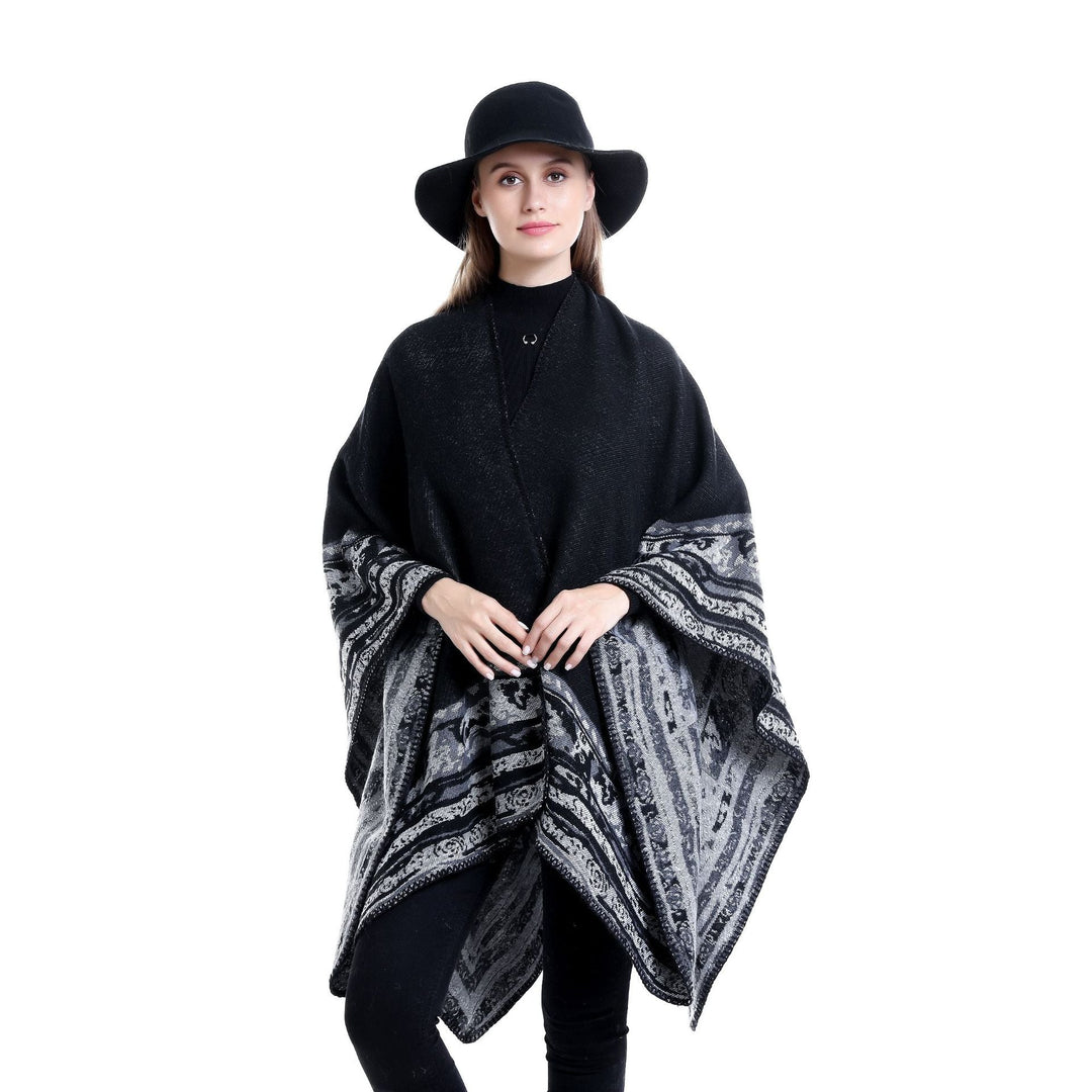 Dam mjuk-Falling Oversize Ruana i Cloak stil med Ornamental Border