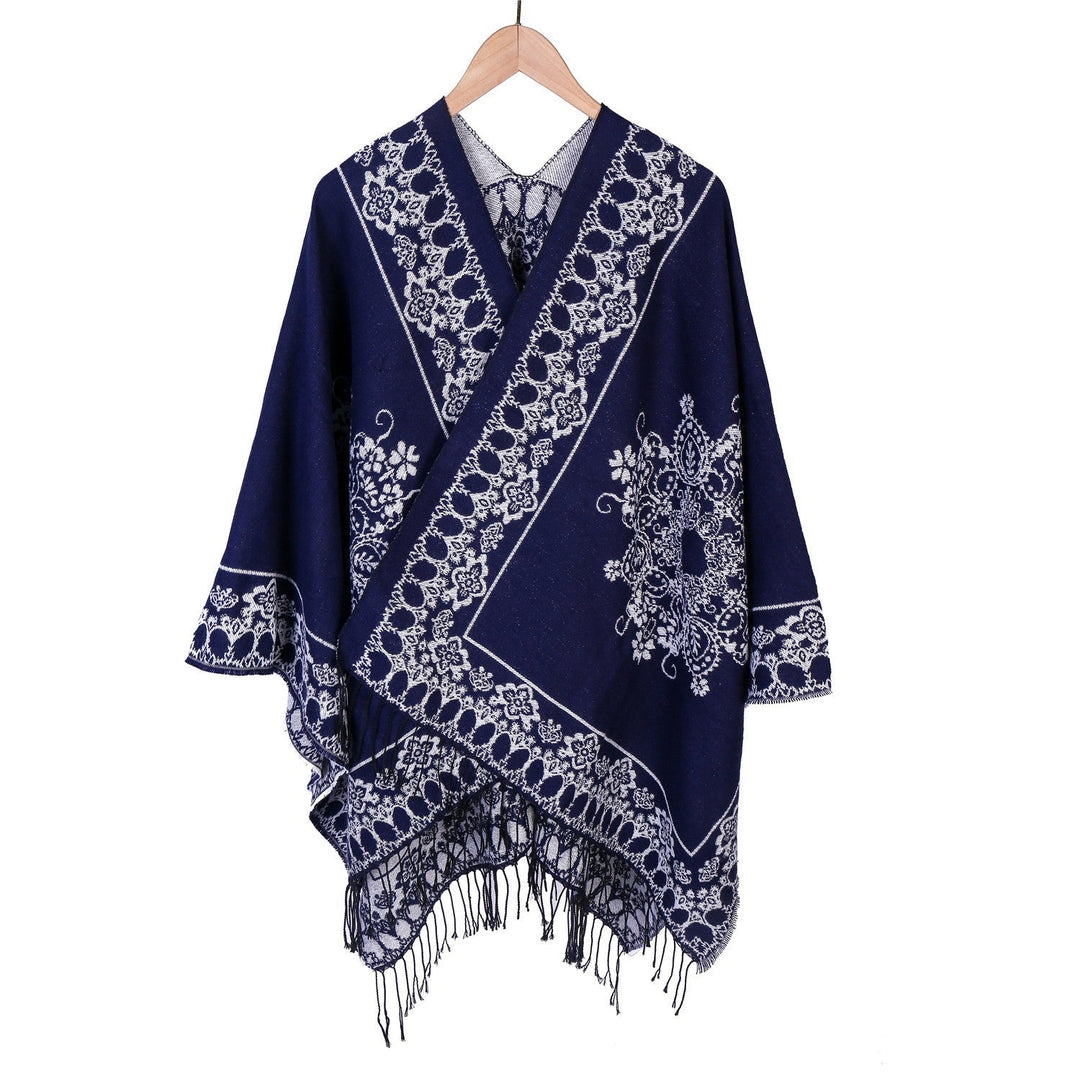 Dam Jacquard poncho i kimono skärning med fransfåll