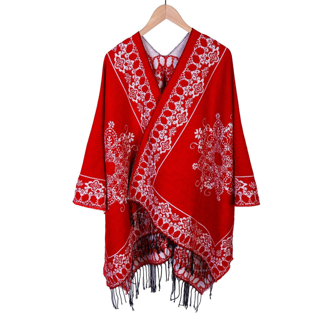 Dam Jacquard poncho i kimono skärning med fransfåll