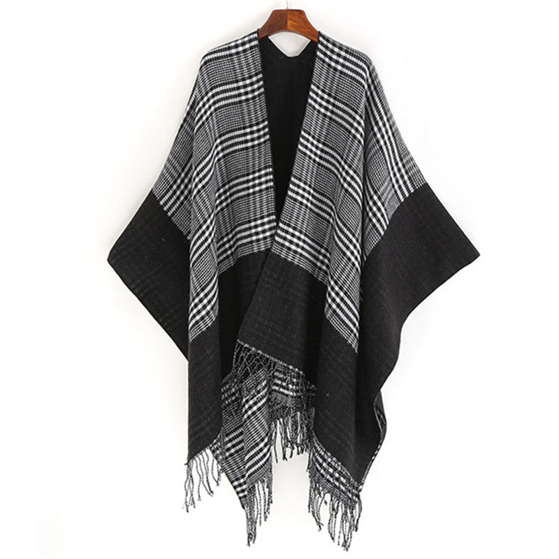 Dam Oversize Ruana med Glencheck Jacquard och Fringed fåll