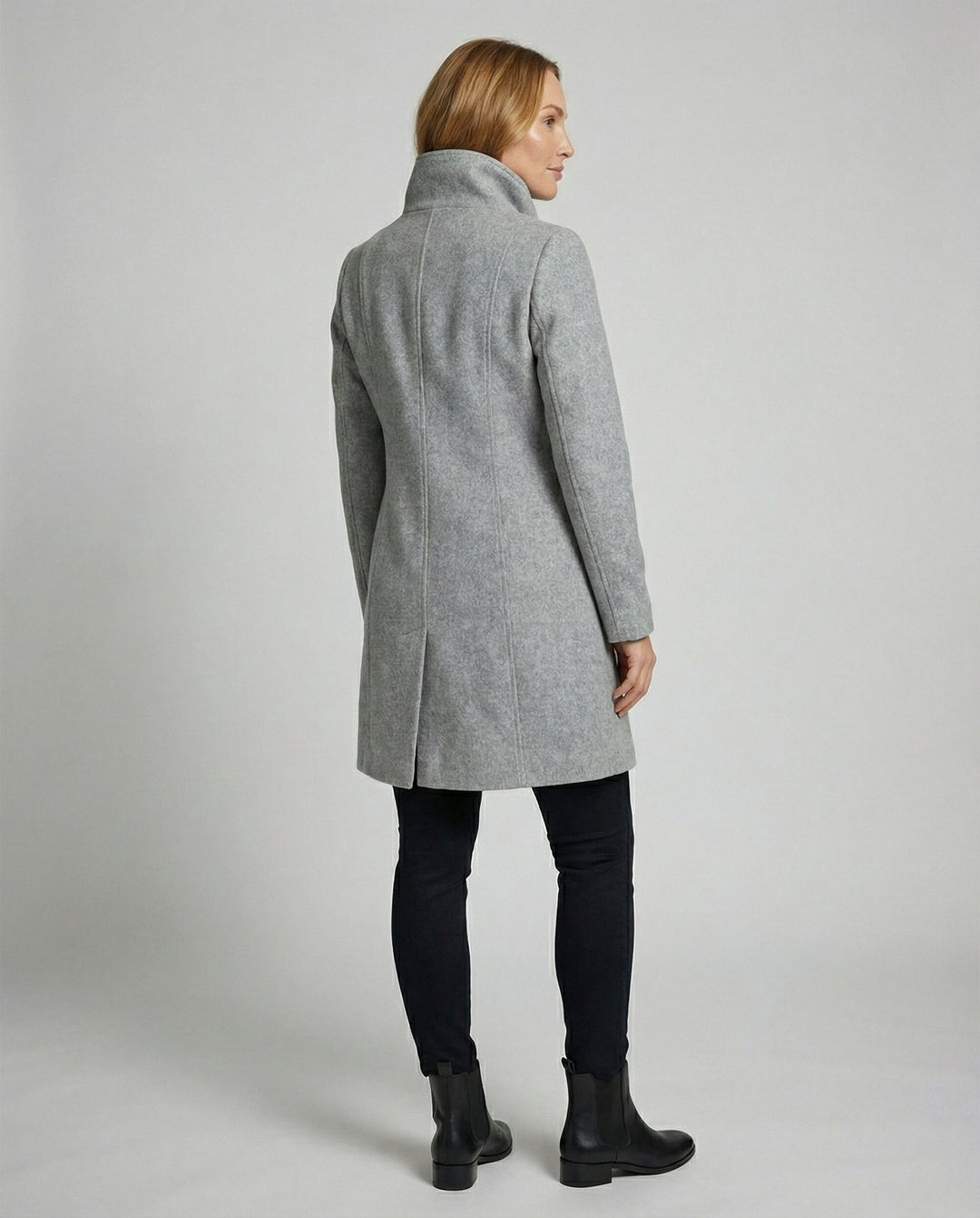 Elegant Vinter Kappa Dam