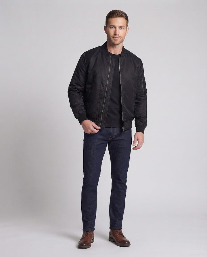 Herr teknisk nylon flight bomber med vadderad invändig, ärm ficka och elastisk ribbade muddar