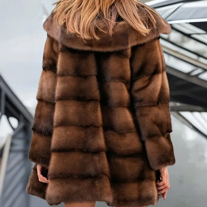 | Trendy Damjacka med modeable Huva
