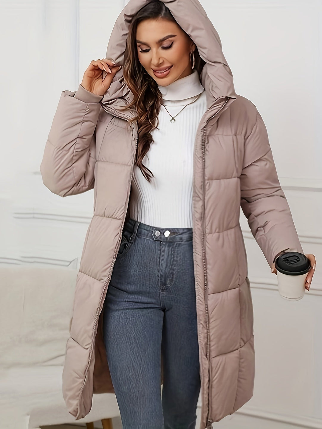 | Dam Mid-Length vadderad pufferjacka med huva och Fickor
