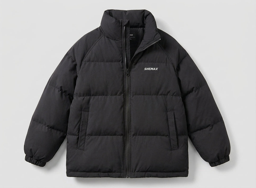 Dam Unlined Boxig Vadderad Jacka med Hög Stå Krage, Raglan Ärmar, och Clean Logo