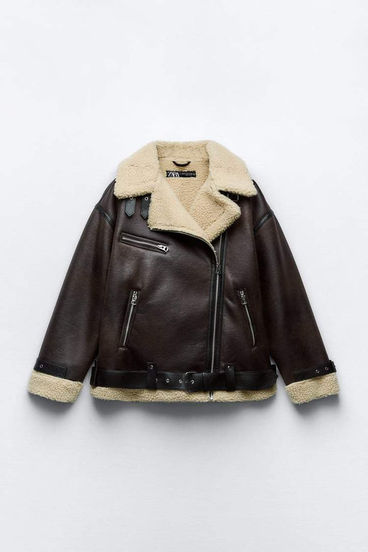 | Jacka med Lapel tillverkad av Synthetic Material