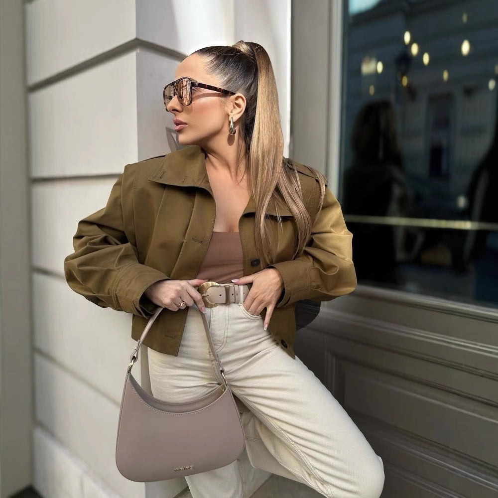 Dam kort Boxy trenchcoat med Pleat Overlay och Epaulettes