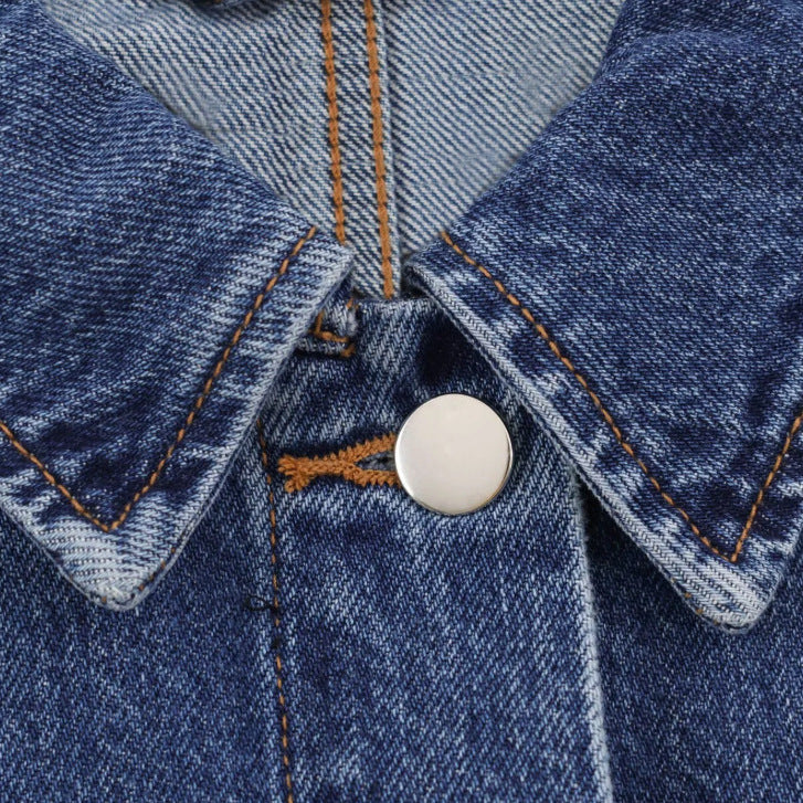 Dam Kort Boxig Jeans Jacka med Oversize Muddar och Patch Fickor