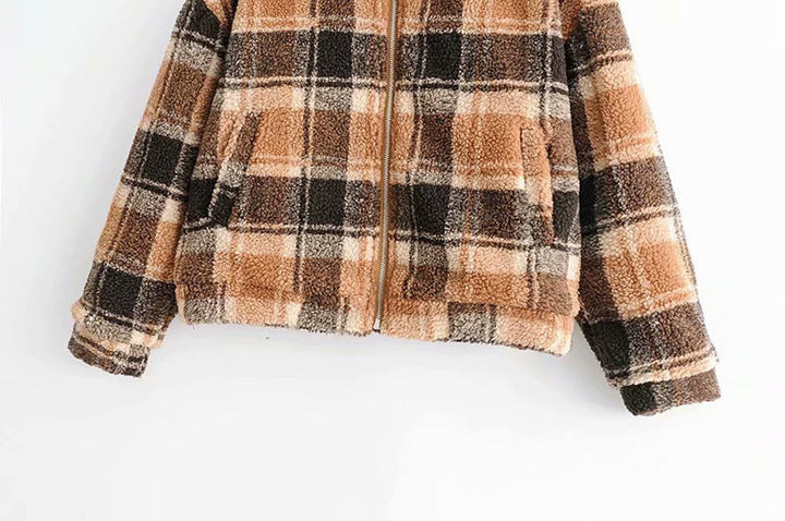 Dam Checked teddy jacka med dragkedja, oversize skärning och Faux Fur foder