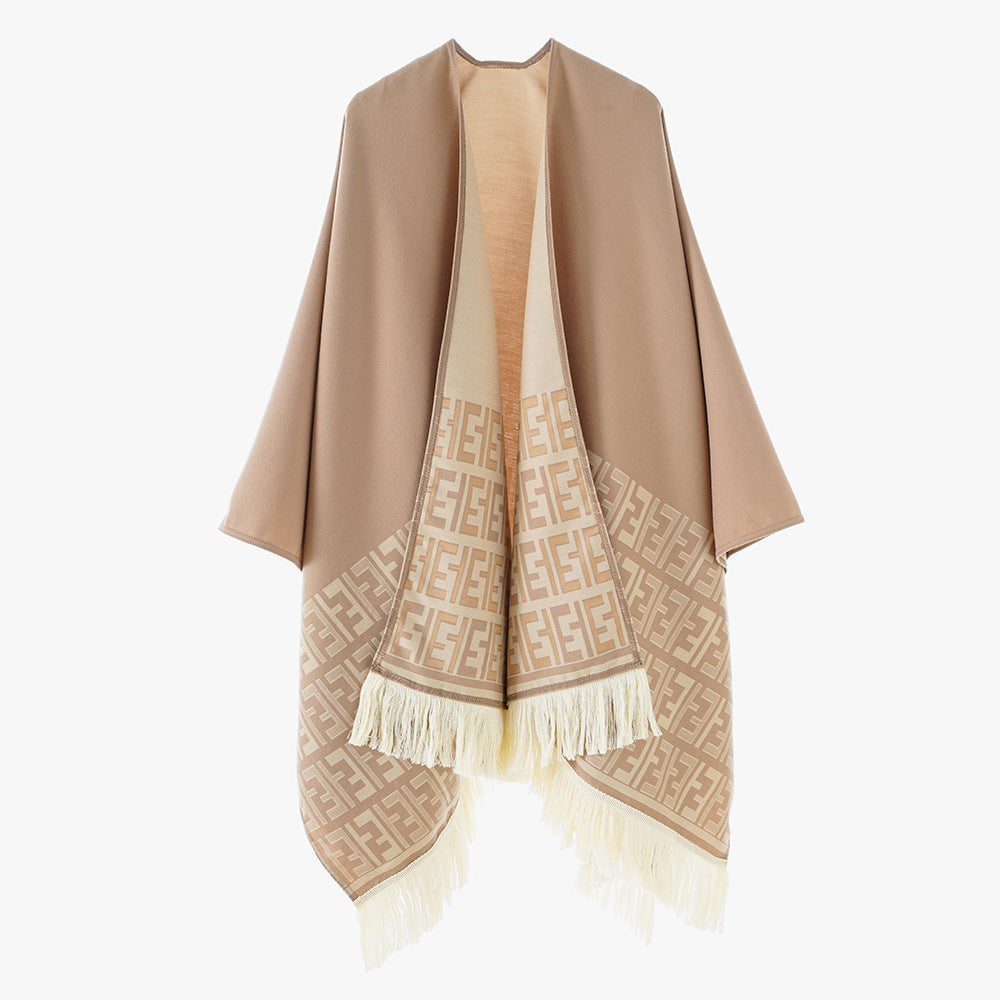 Dam Reversible capeponcho med monogram Border och fransfåll