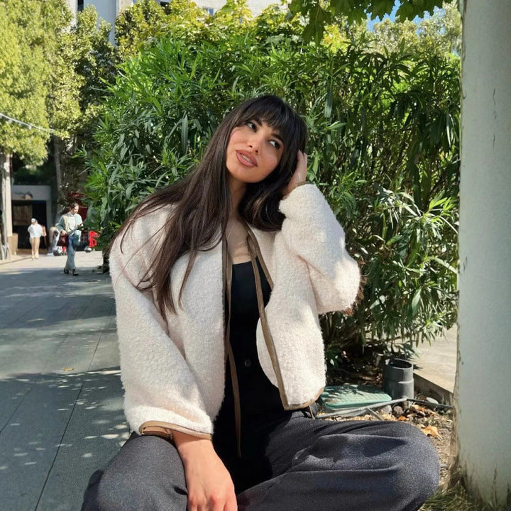 Dam kort skärning teddy jacka med tie bands och kontrast piping