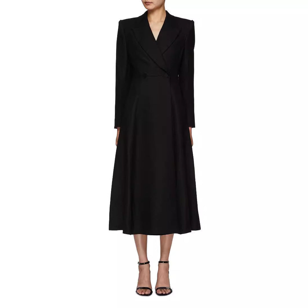 Dam längre skräddad blazer kappa med maxi length och structured shoulders