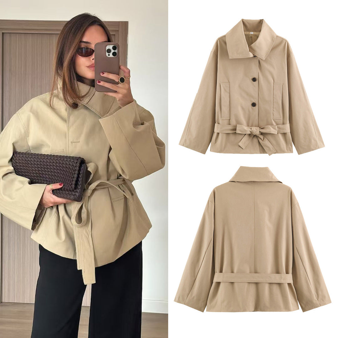 Dam Kort Tailored Trenchcoat med Tie Belt och Wide Lapel Krage