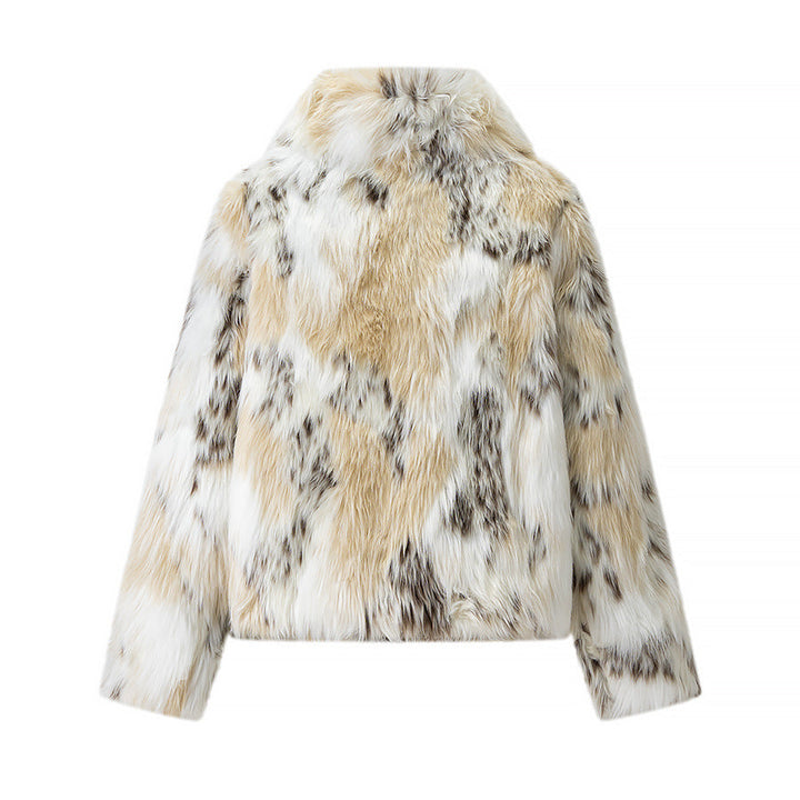 Dam kort faux fur jacka in patchwork look med hög ståkrage