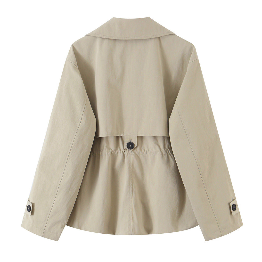 Dam Kort Fitted Trenchcoat med Drawstring och Wide Lapels