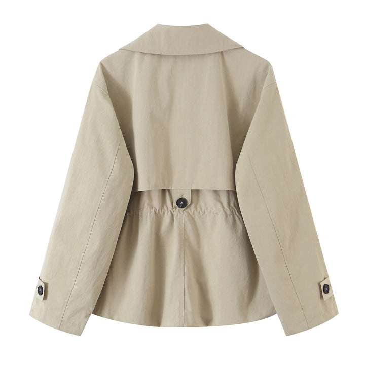 Dam Kort Fitted Trenchcoat med Drawstring och Wide Lapels