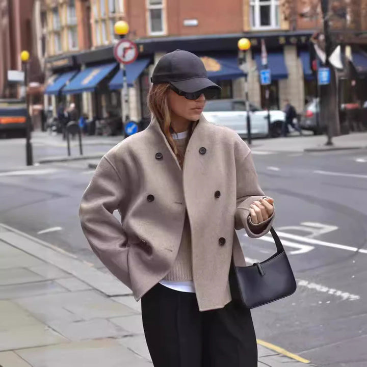 Dam modern oversized ulljacka