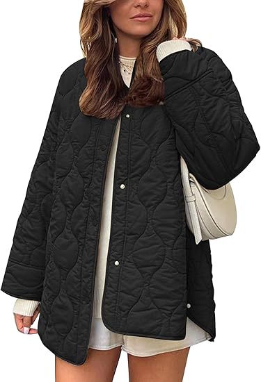 Dam kviltad jacka in oversize design med curved quilting och sido slit
