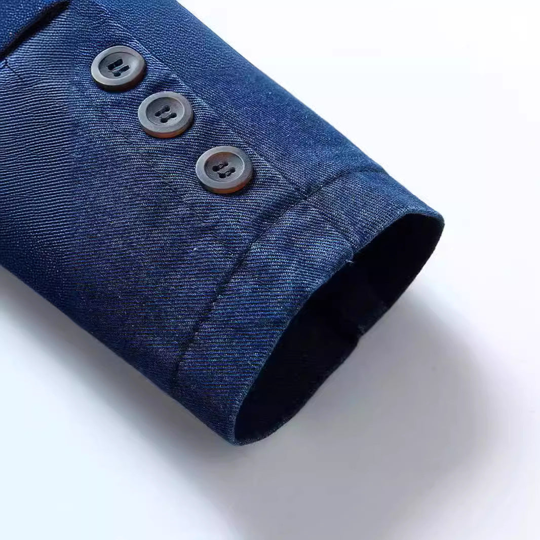 Herr denim blazer i en lös passform med slagkrage och utanpåfickor
