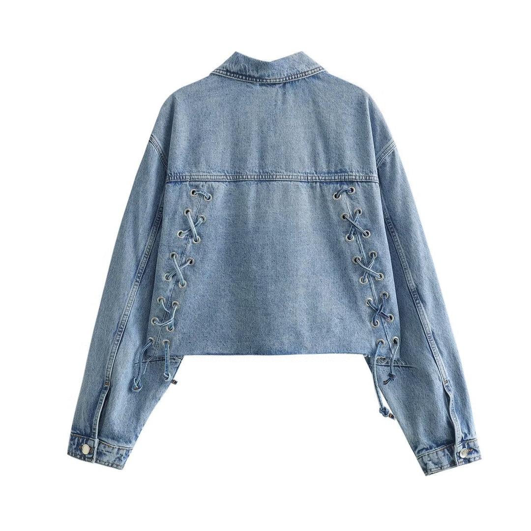 Dam cropped oversized jeans jacka med drawstring fåll, patch bröstfickor, och metal knäppning