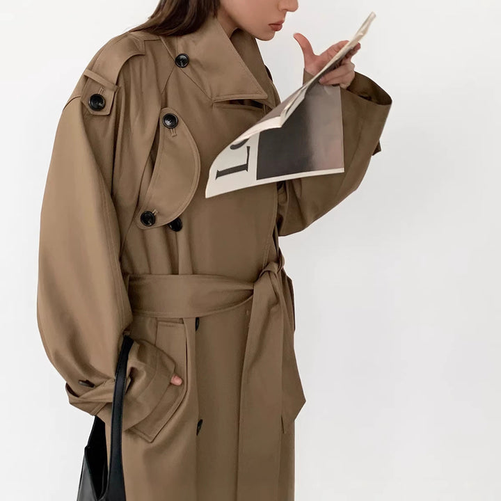 Dam modern trenchcoat med double knappslå
