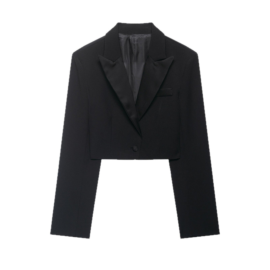 Dam Kort Tuxedo Jacka i Tuxedo Stil med Pointed Satin Lapels
