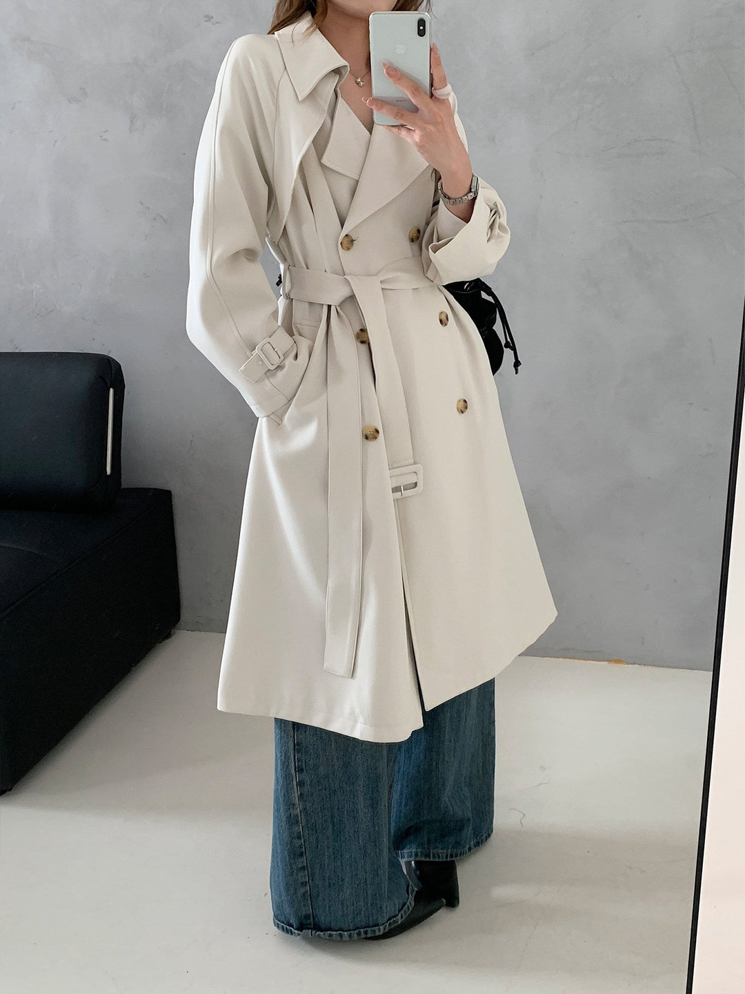Dam Boxy Midi Length trenchcoat med mjuk Draping och justerbar muddar