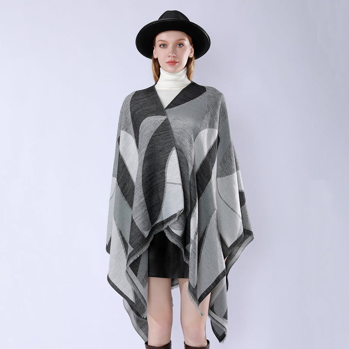 Dam Oversize poncho med V Neck och Geometric Jacquard design