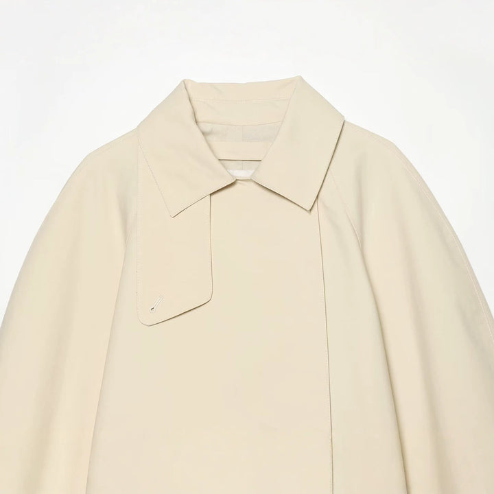 Dam Kort Trenchcoat med Oversize Ärmar och Dold Knapp Knäppning