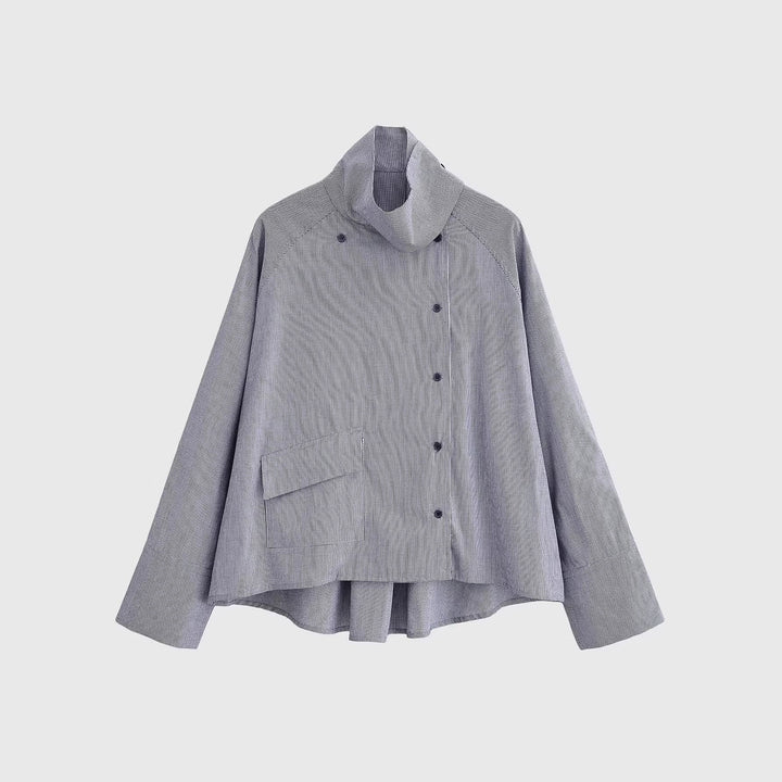 Dam lätt oversize skjortjacka med hög funnel krage och asymmetrical knappslå