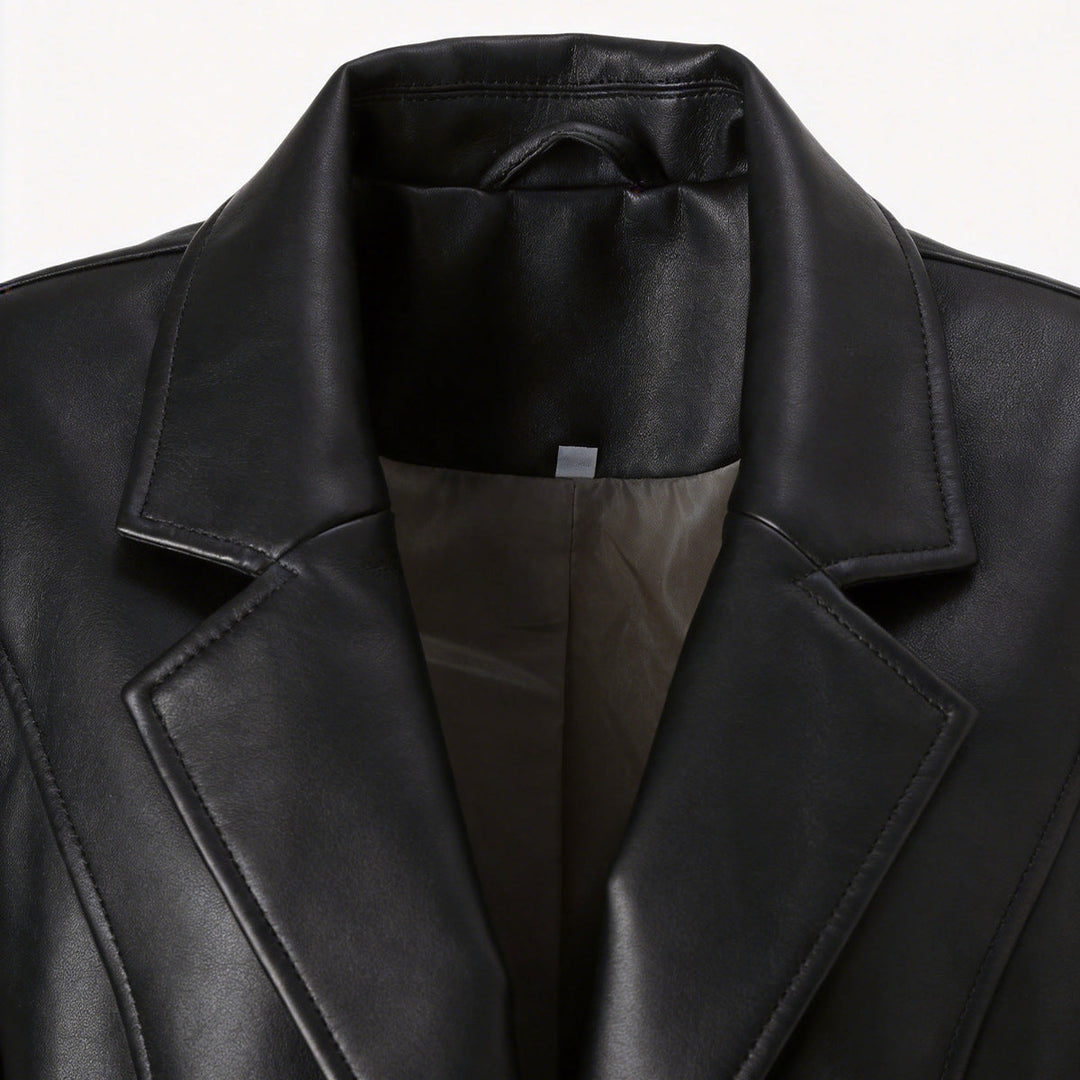 Dam kort skuren synthetic läder jacka med round neck och utanpåfickor