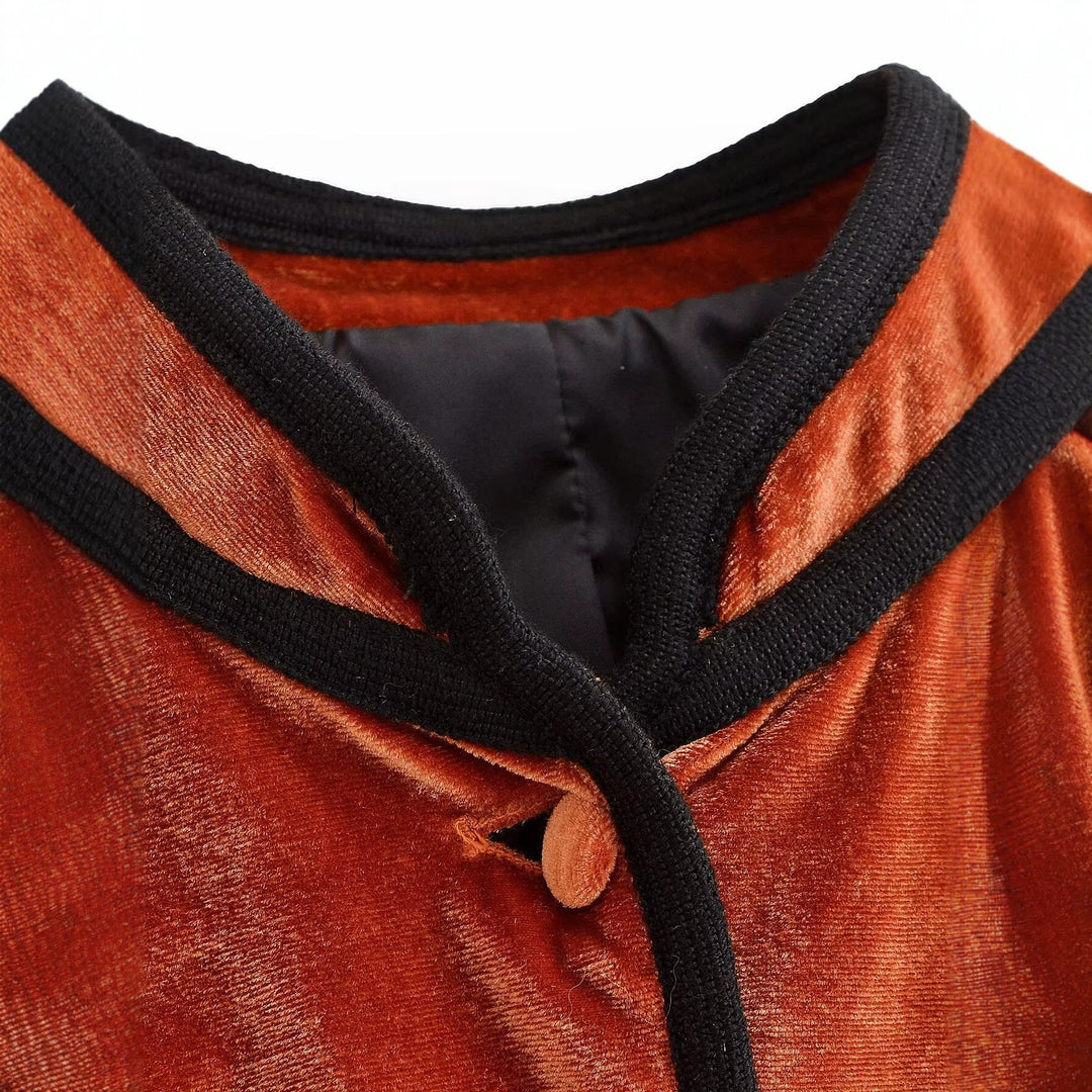 Dam Sammet Blazer-Stil Jacka med Ståkrage och Covered Knappar