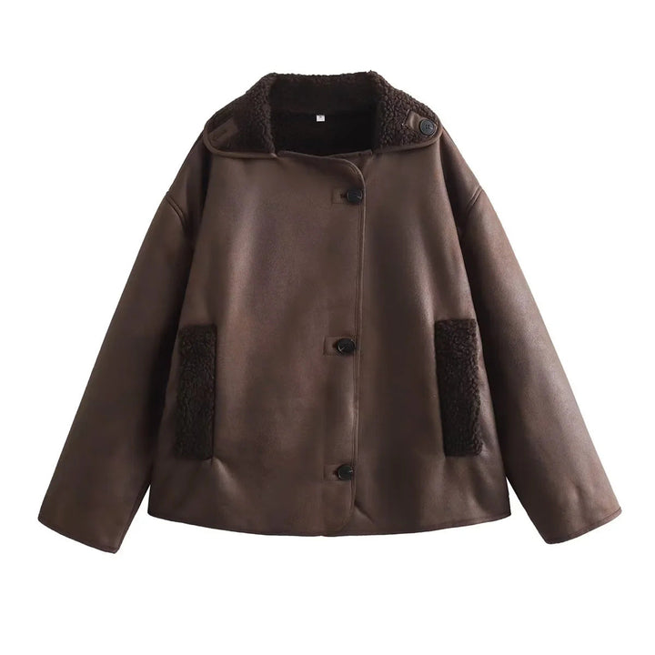 Dam kort lambskin look jacka i boxy skärning med teddy foder och påsydda fickor