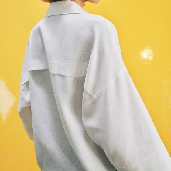 Dam Kort Oversize Skjortjacka med Kimono Ärmar och Dekorativ Knappar