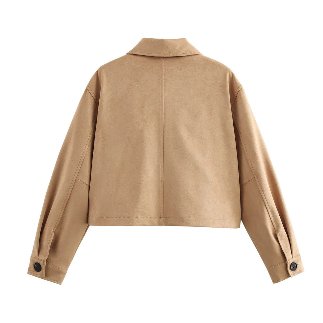Dam kort oversized mocka imitation jacka med stor skjortkrage och påsydda fickor