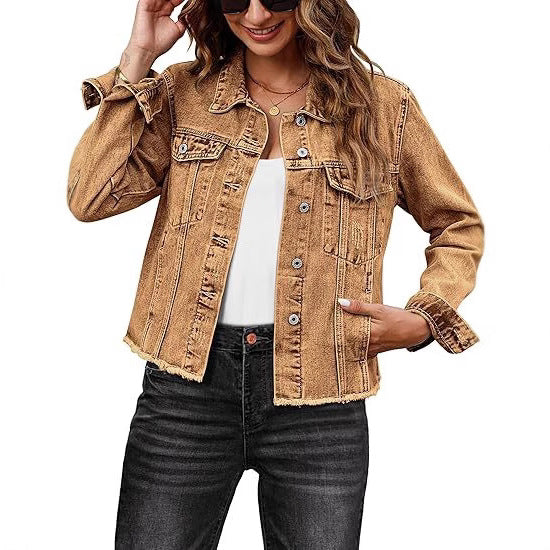 Dam kort skuren denimjacka med fringe fåll och patch breast fickor
