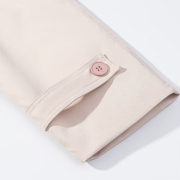 Dam Kort Double-Breasted Trenchcoat med Hög Standing Krage, Shoulder Flaps och Tie Belt