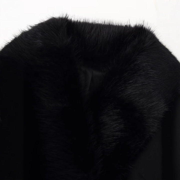 Dam elegant ull kappa med stor Faux Fur krage och knytband