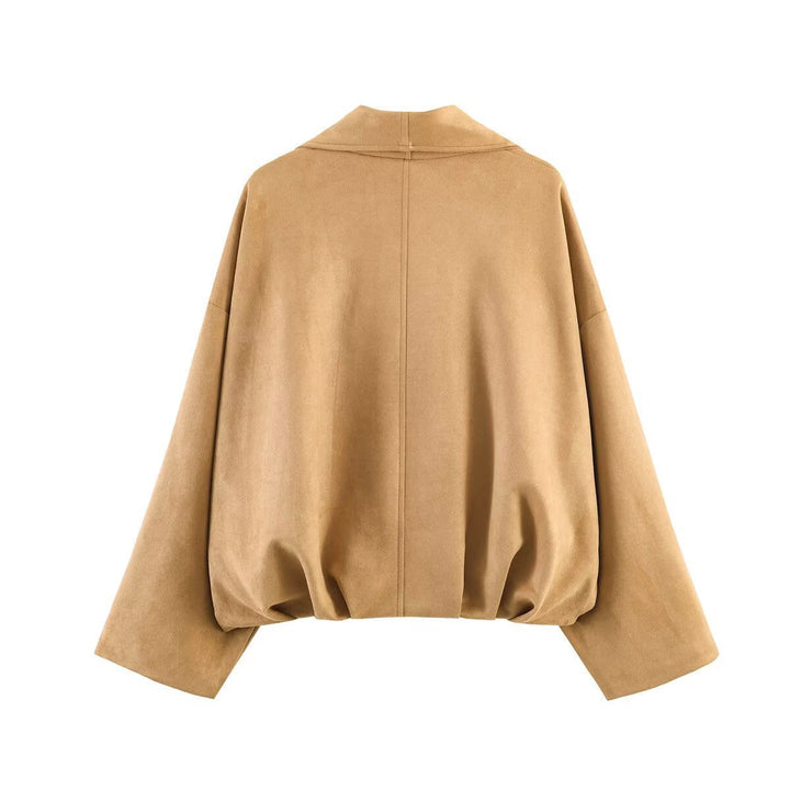 Dam kort oversize jacka gjord mocka tyg med vid Shawl krage, Raglan ärmar, och Gathered fåll
