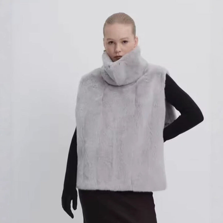 Dam 100+ Sleeveless Faux Fur Väst med Hög Turtleneck och Straight Skärning