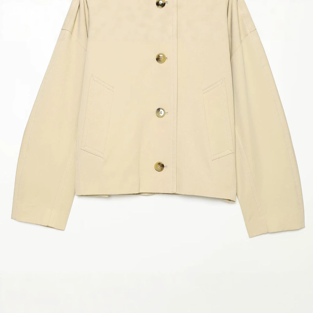 Dam Kort Utility Blouse med Oversize Lapel Krage och Horn Knapp Front