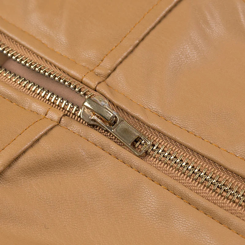 Dam lätt vegan läderjacka med round neckline, figursydd passform och hel dragkedja
