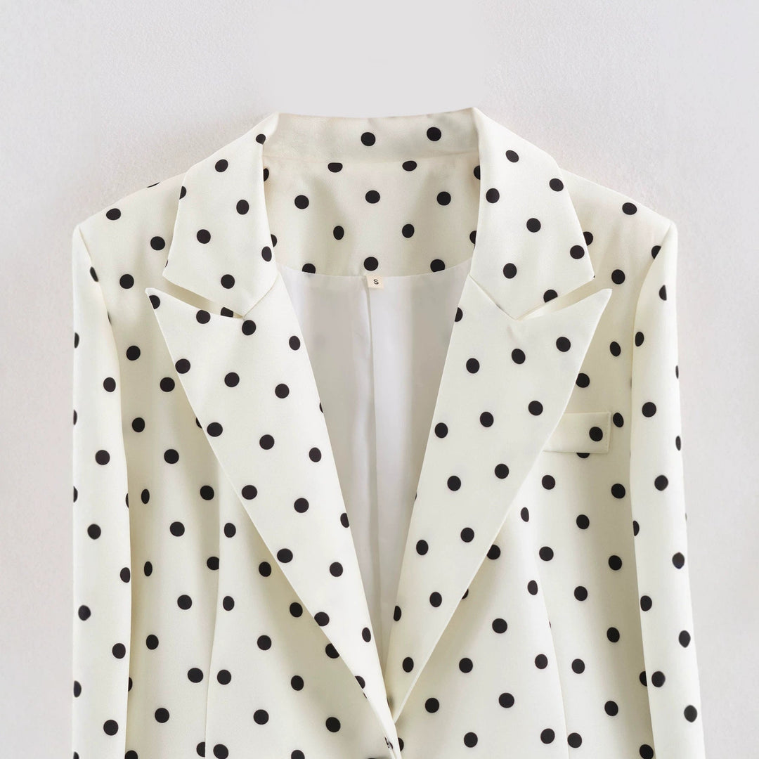 Dam Prickig Prick Kort Blazer med Notch Lapel och Patch Fickor