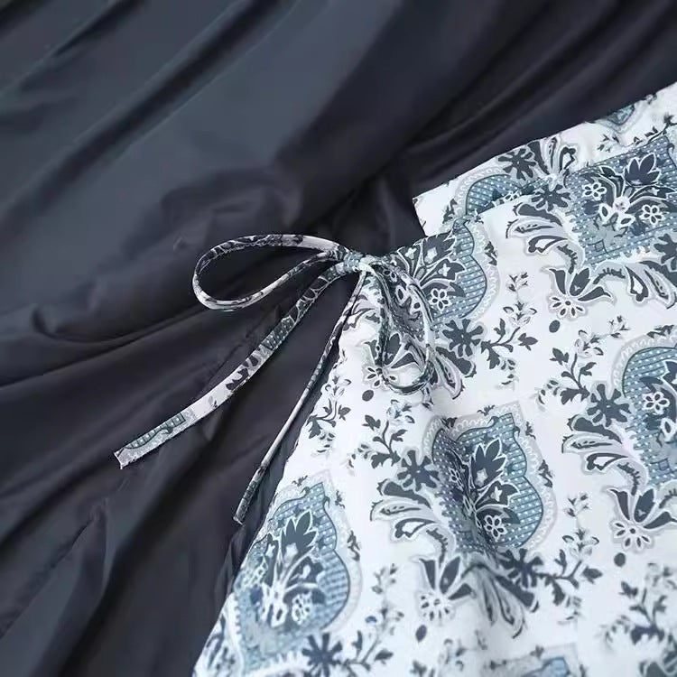 Dam Wrap jacka med Oriental Medallion tryck, Light vaddering och kontrast Piping
