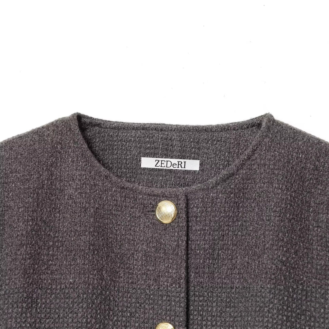 Dam Kort Bouclé Blazer Jacka med Round Neckline och Guld Knappar