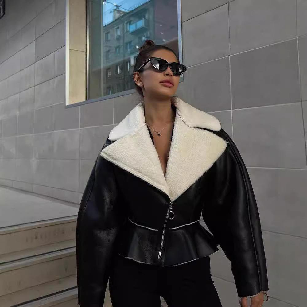 Dam kort Lambskin Imitation bikerjacka med oversize krage och asymmetrisk dragkedja
