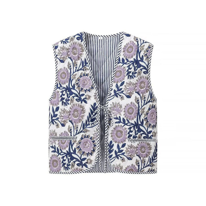 Dam vadderad kviltad väst med blommig Allover look och Tie Band
