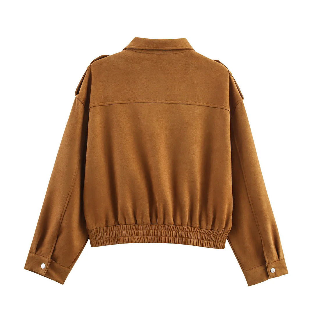 Dam cropped utility jacka med axel epaulettes, applied flap fickor, och elastisk fåll